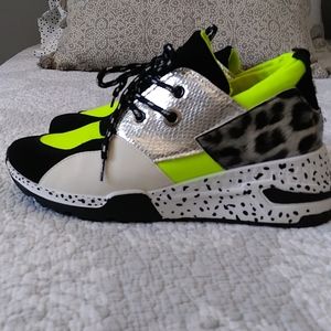 Sneakers